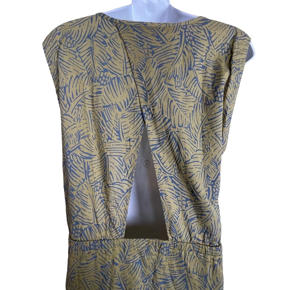 Sleeveless V-Neck Printed Sundress in Olive Yellow - Picture 5 of 12